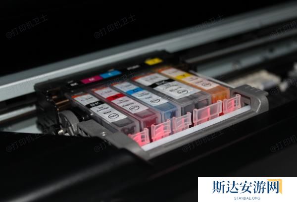 检查墨盒或墨粉 检查墨盒或墨粉